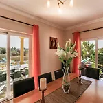 Villa Luxury Alegria Gale Beach, *