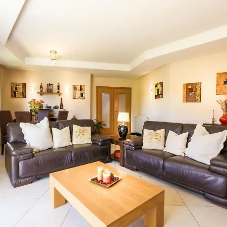 Luxury Alegria Gale Beach, וילה *